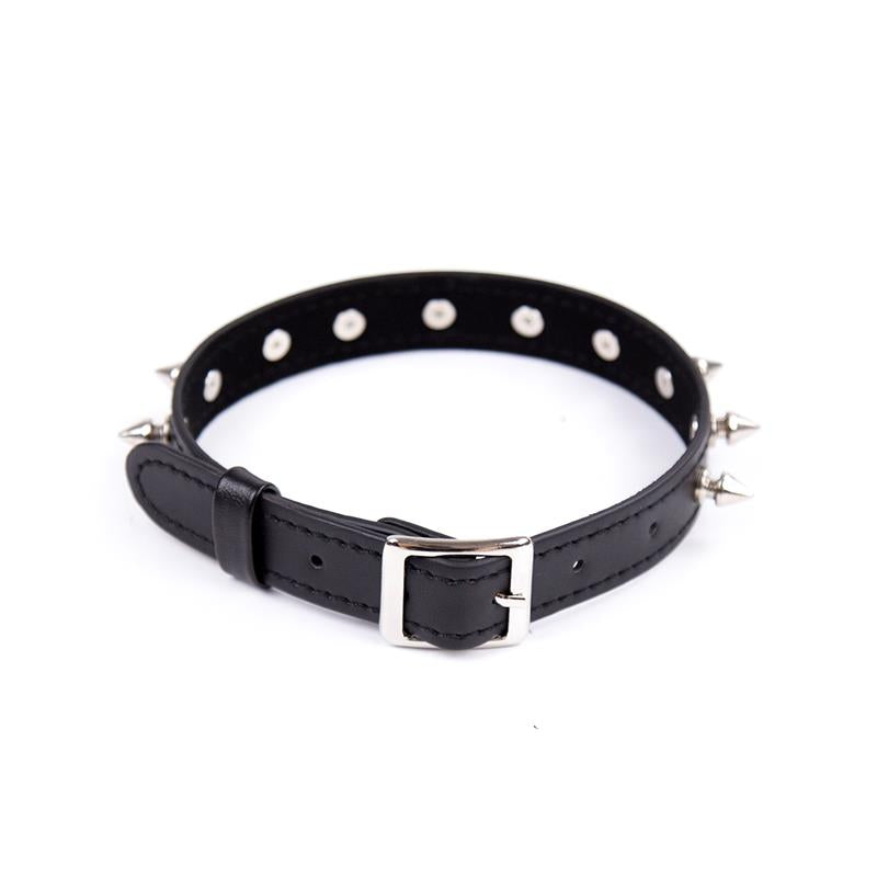 Collar with Spikes Adjustable 43 cm Black