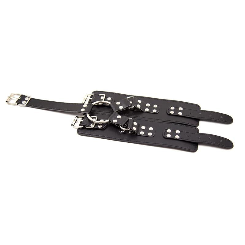 Collar with Restraints Adjustable Black