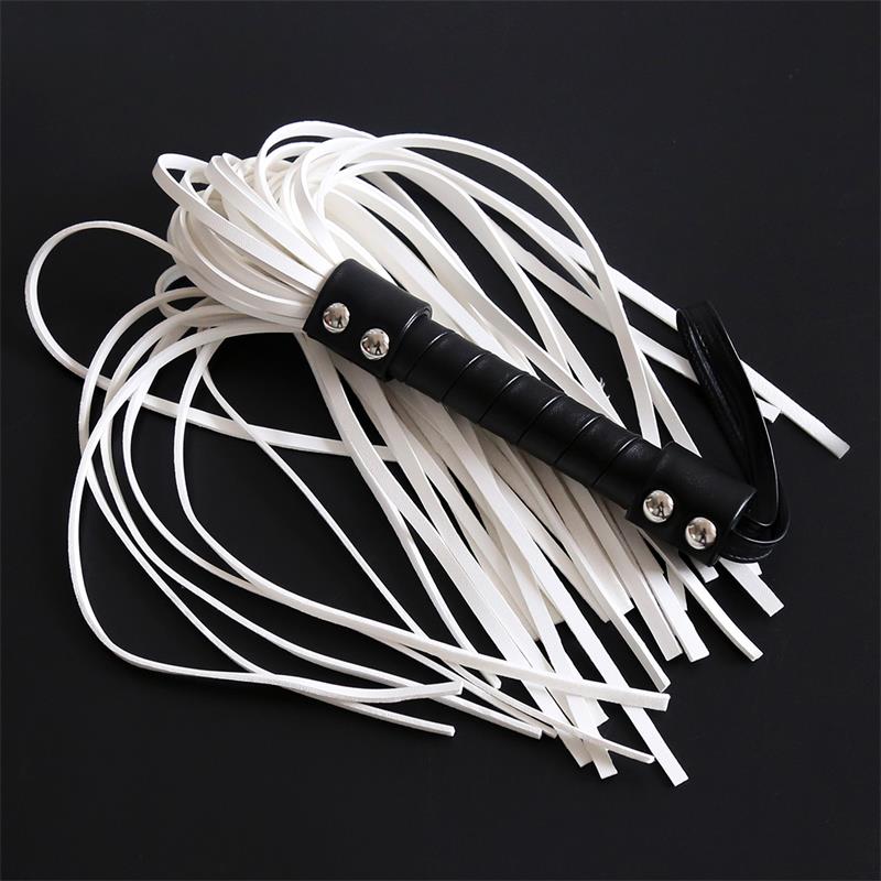 Double Rivet Flogger 44 cm