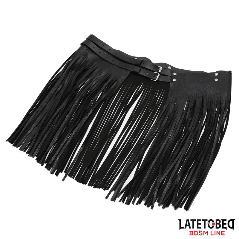 Short Shake Fringe Skirt